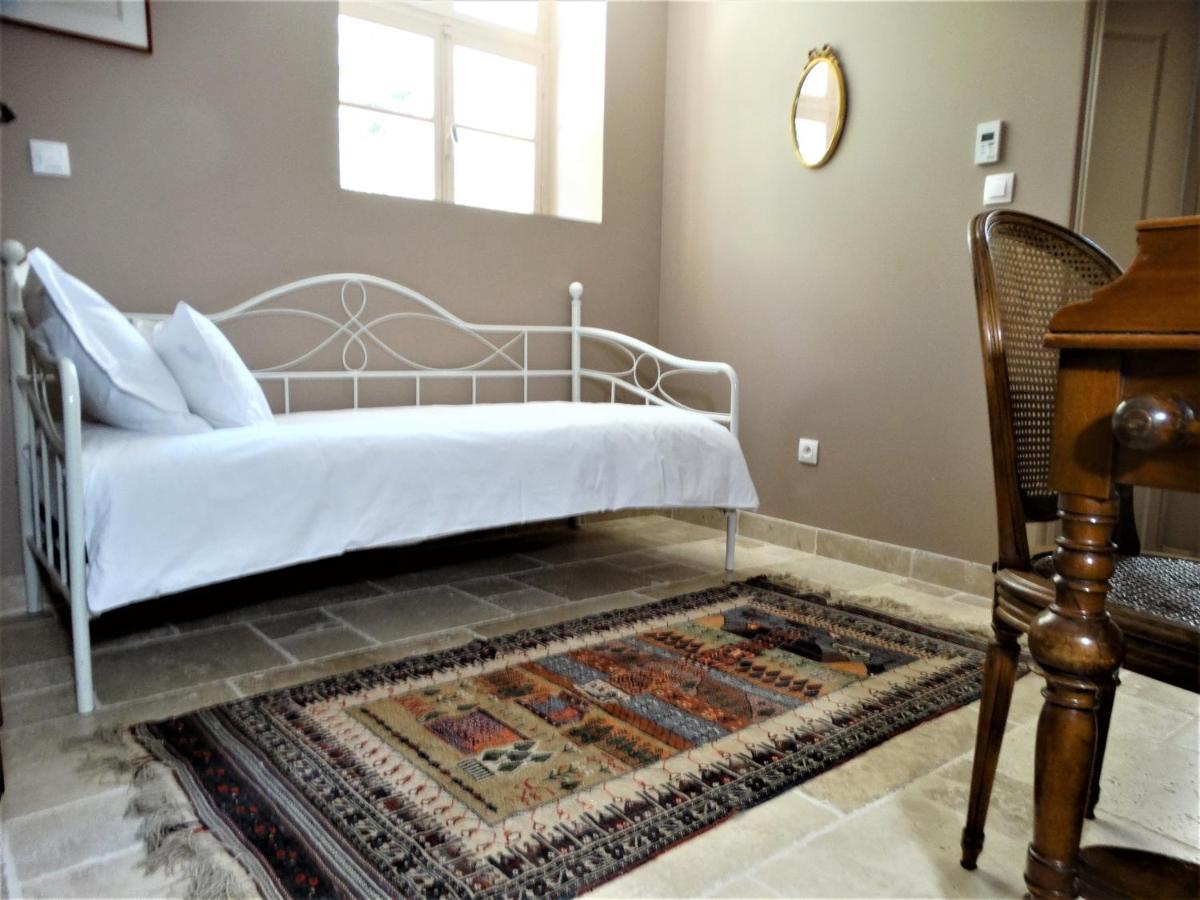 Chateau Montplaisir Charming B&B In Provence Valréas Exteriör bild