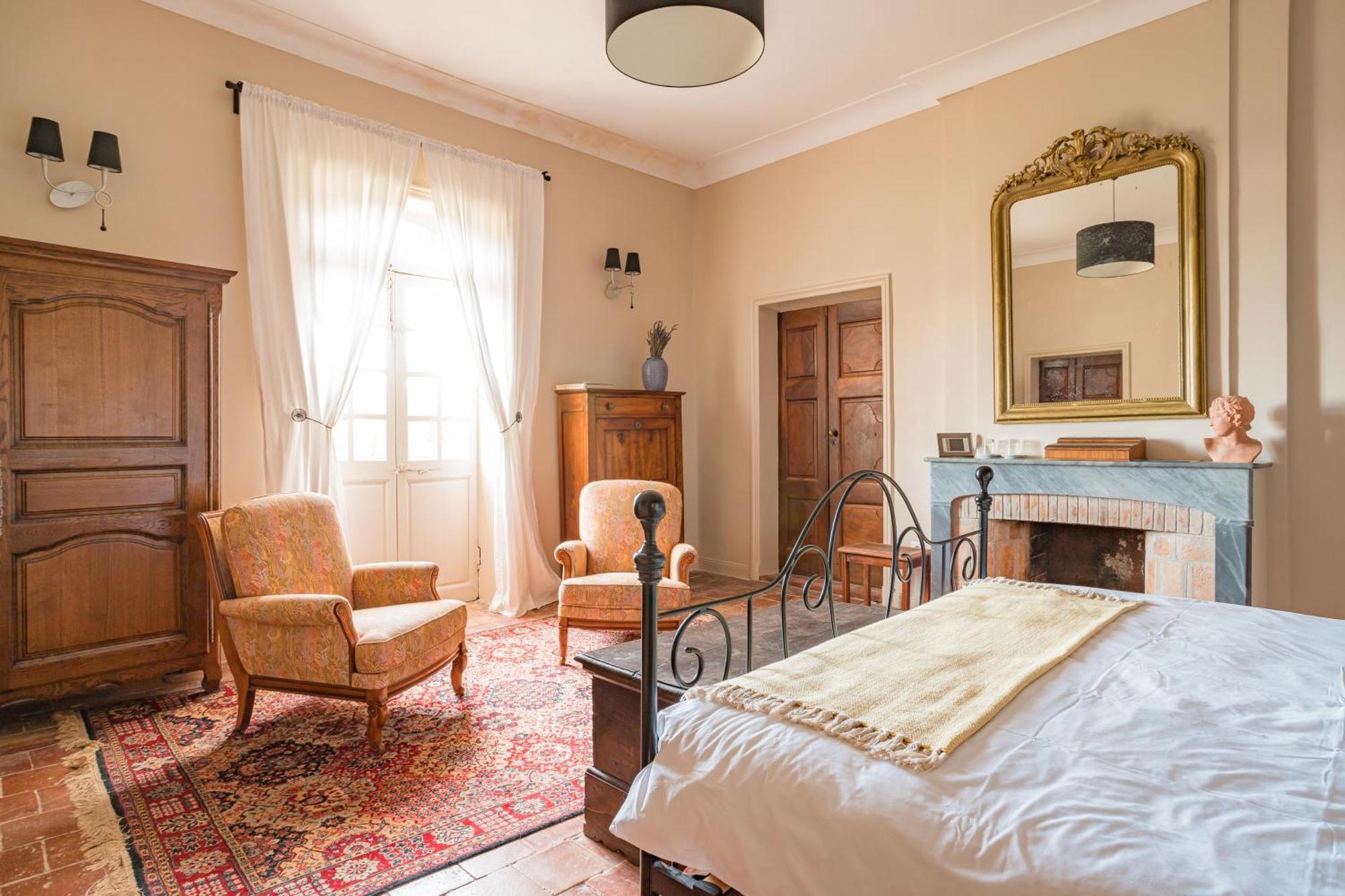 Chateau Montplaisir Charming B&B In Provence Valréas Exteriör bild
